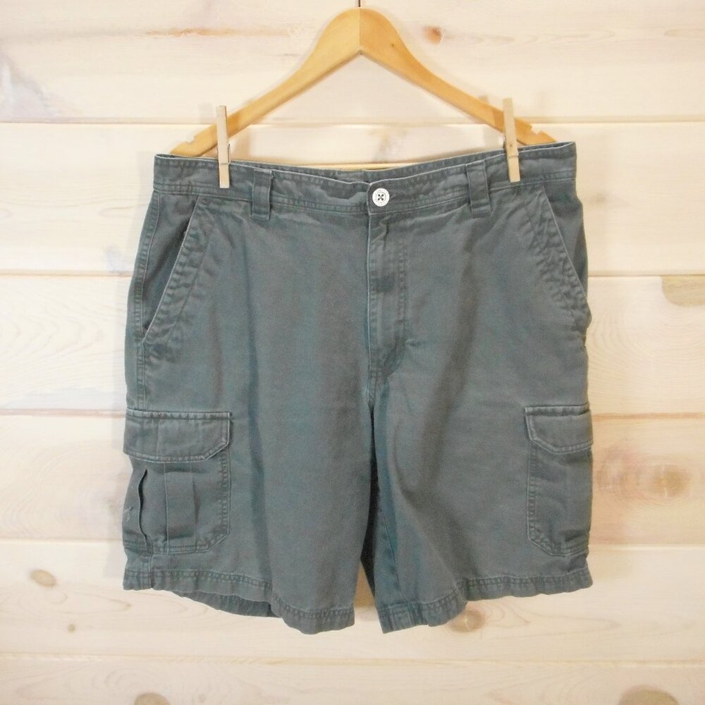 Columbia Men's 36 Cargo Shorts Gray 100% Cotton Outdoor Hiking Casual Pockets